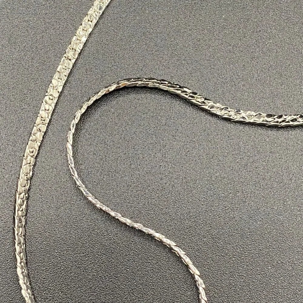 Textured Silver Tone Chain - Picture 4 of 5